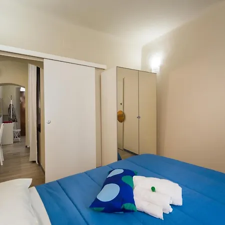 Aquarium Charming House *